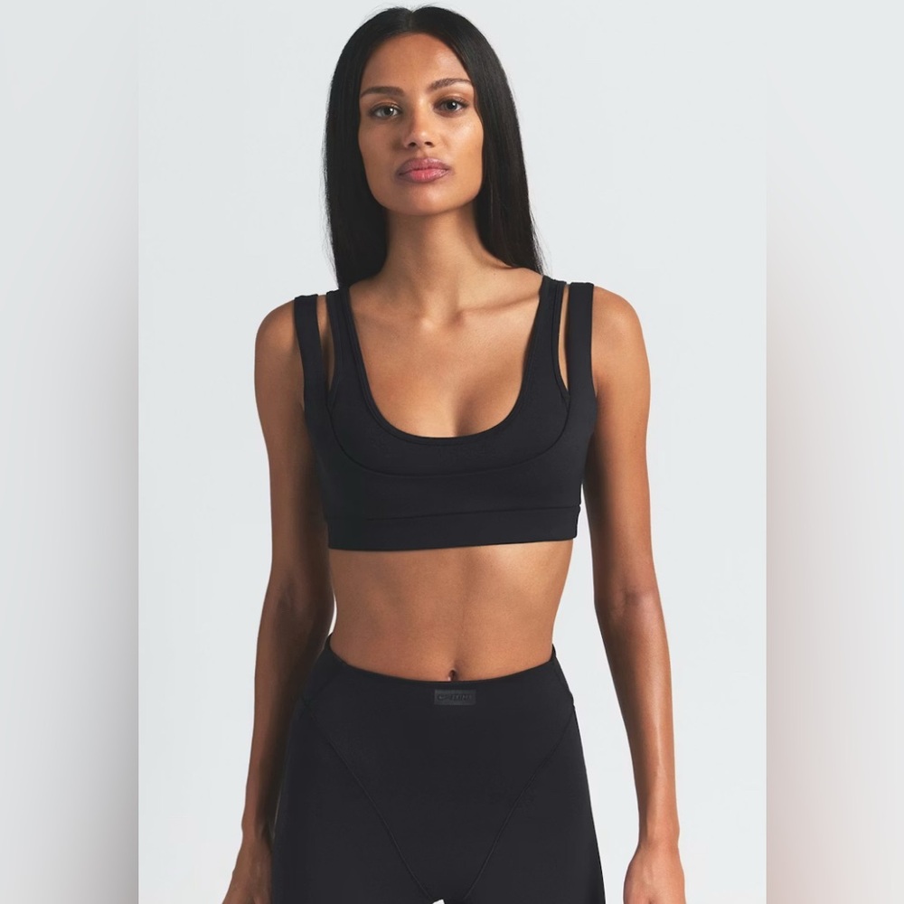SKIMS Black Double-Strap Scoop Sports Bra